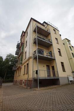 Werdauer_Ansicht mit Balkonen - 