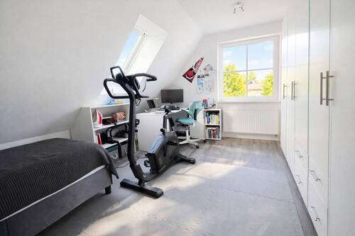 Schlafzimmer/2. Arbeitszimmer - 