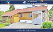 Hausansicht - 'Für Menschen, die das Besondere lieben' Liebevolles Unikat mit 2 Garagen, großzügigem Grundstück und viel Privatsphäre