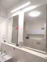 großzügige Spiegelfläche/Bestandteil der Wohnung - 