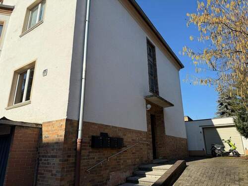 Eingangsbereich - 1 Zimmer Mehrfamilienhaus, Wohnhaus in Halle