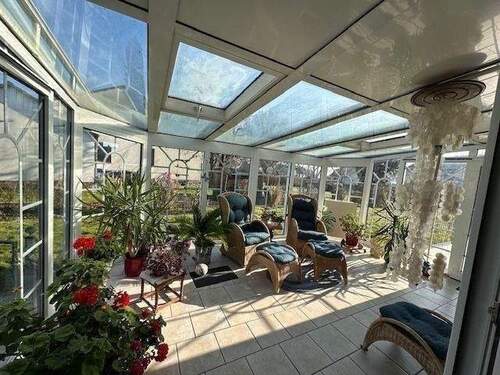 Wintergarten - Einfamilienhaus mit 285,00 m&sup2; in Gudensberg zum Kaufen