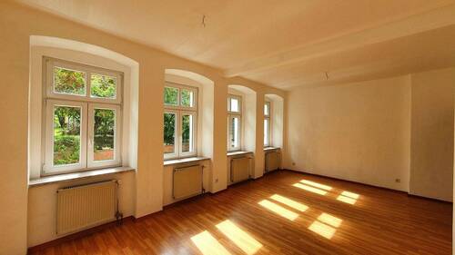20220921_133707 - geräumige 2- Raumwohnung im Erdgeschoss mit großer separater Küche in ruhiger Lage !