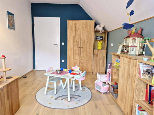 Zimmer 2 - 