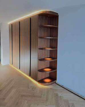 Einbauschrank ind. Beleuchtung - 