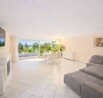 Moderne Wohnung mit großem Balkon & Tiefgarage - Köln Weiden