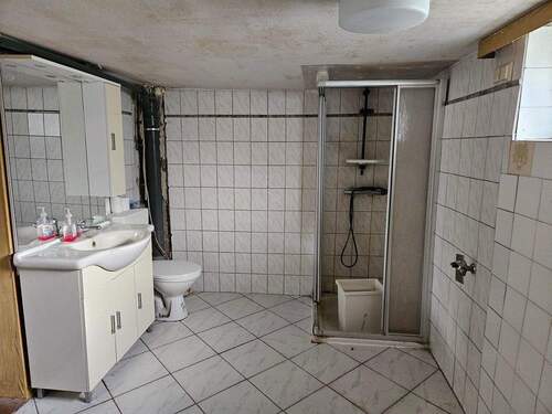 Bad im Keller.jpg - 