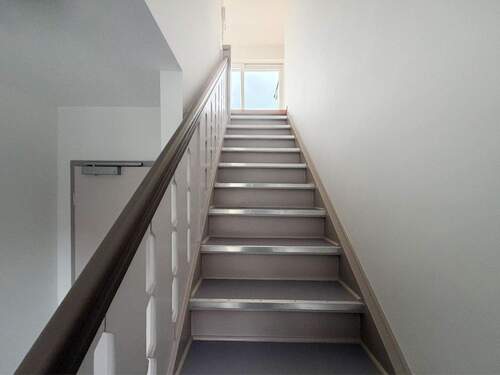 Blick in die Wohnung vom Eingangsbereich - 