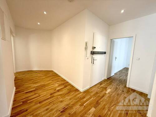 Flur - 4 Zimmer Etagenwohnung zum Kaufen in Frankfurt am Main