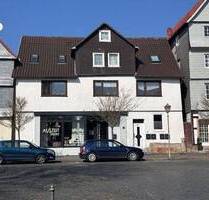 Suchen Sie das gewisse Etwas! Das Bemerkenswerte Wohn- und Geschäftshaus befindet sich in herrlicher Lage von Fritzlar