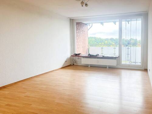 Wohnzimmer - 2 Zimmer Etagenwohnung zum Kaufen in Reinbek