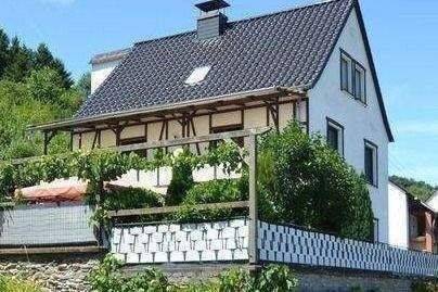 DSC_0228.JPG - Großzügiges, familienfreundliches Haus mit Garten, drei Etagen, Garage, voll unterkellert und mit attraktivem Weitblick