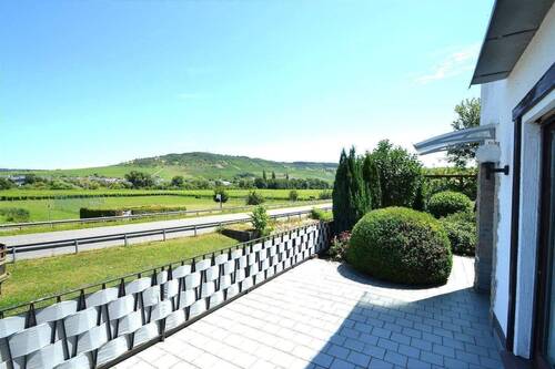 Erdgeschoss / Terrasse - 