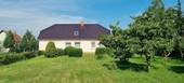 Hausansicht - Abstand zum Nachbarn - Bauernhof - mit Nebengebäuden und ca. 35.000 m² Land