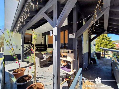 Terrasse - vorne - 5 Zimmer Mehrfamilienhaus, Wohnhaus zum Kaufen in Mömbris