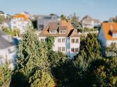 Hausansicht - Generationenhaus mit Potential in sonniger Lage