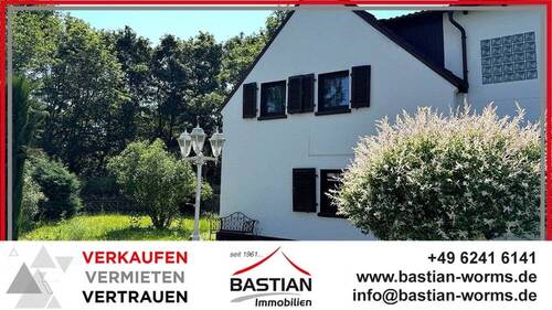 Headfoto - Urbane Idylle: DHH in natur-stadtnaher Lage mit großem Garten und Garage, Karl-Marx-Siedlung!