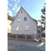 **Einfamilienwohnhaus in zentraler Ortslage von Linsengericht-Geislitz**