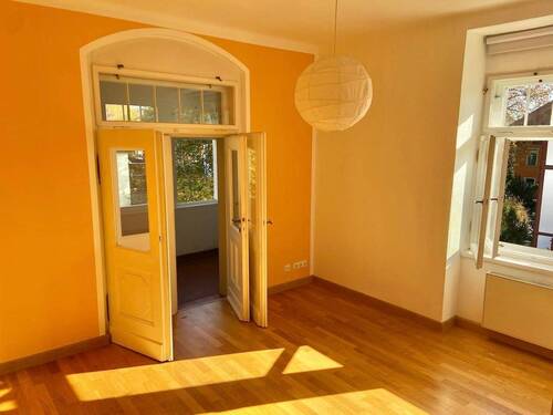 Schlafzimmer mit Loggia - 