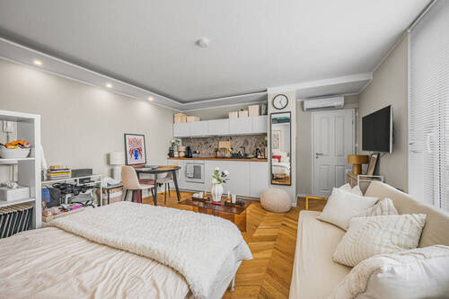 Wohn/Schlafzimmer - 