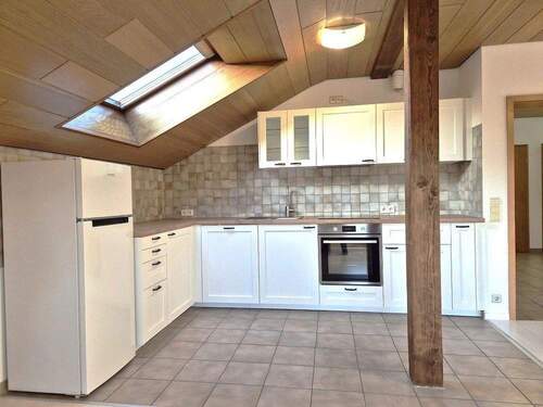 Einbauküche - 3 Zimmer mit neuer Küche, Südhang, Ortsrandlage in Hünst.- Wallbach