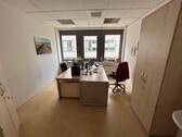 Büro 3.jpg - 