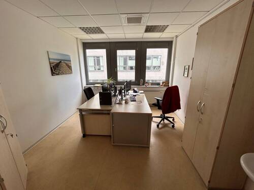 Büro 3.jpg - 