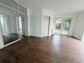 Wohnzimmer - Eigentumswohnung in gutem Zustand