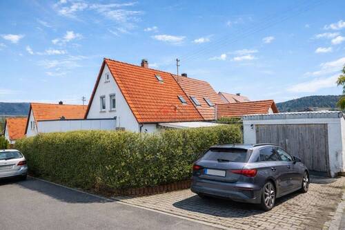 Außenansicht Haus - 4 Zimmer Doppelhaushälfte in Tuttlingen / Nendingen