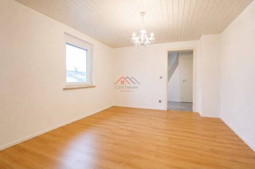 Wohnzimmer ohne Möbel - 