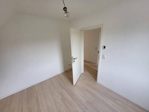 Bild 2 - 3 Zimmer Etagenwohnung zum Kaufen in Schöningen