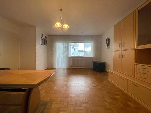 Wohnzimmer (1) - 4 Zimmer Etagenwohnung zum Kaufen in Rastatt