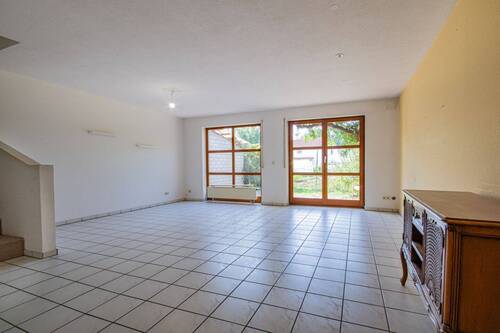 Wohnzimmer - 5 Zimmer Reihenmittelhaus in Wutöschingen