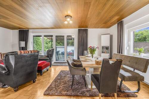 Wohnzimmer EG - Mehrfamilienhaus, Wohnhaus mit 159,40 m&sup2; in Wathlingen zum Kaufen