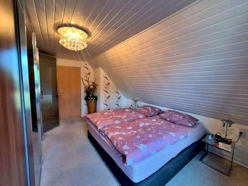 Schlafzi. im DG EFH - 