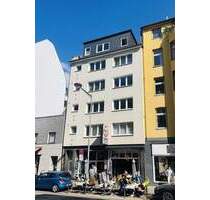 KÖLN-SÜDSTADT; GEKÜNDIGTE LICHTDURCHFLUTETE 2 ZIMMERWOHNUNG MIT BALKON