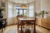 KI Homestaging Esszimmer - 