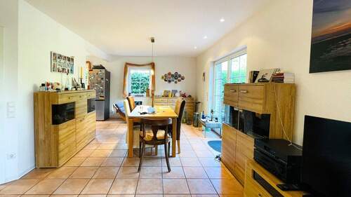 Offener Essbereich an Küche - 