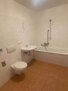 Bad - Etagenwohnung mit 69,60 m&sup2; in Bad Elster zur Miete