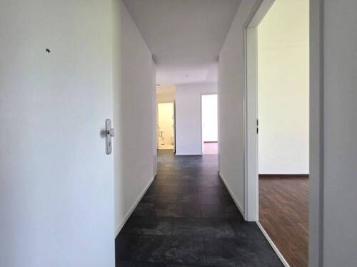 Flur - Etagenwohnung mit 83,00 m&sup2; in Neubiberg zum Kaufen