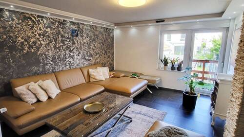 Wohnzimmer - Reihenmittelhaus in ruhiger Lage am Stadion