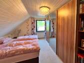 Schlafzimmer 1 im DG - 