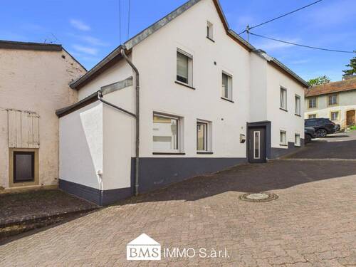 Bild 2 - 4 Zimmer Mehrfamilienhaus, Wohnhaus zum Kaufen in Bollendorf