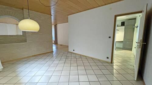 EG Esszimmer an der Küche - 