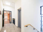 Treppenhaus Fahrstuhl - 
