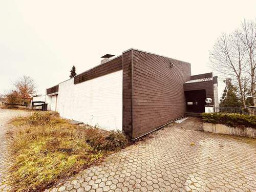 9. Eingangsbereich - 