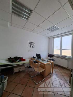 Raum 1 - @MCM Büro Praxisfläche in Zeilsheim!