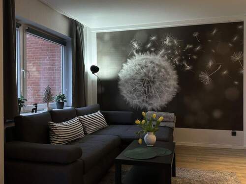 Bild 1 - Moderne, möblierte 2-Zi. Wohnung mit Südbalkon