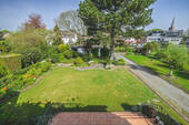 Blick in den Garten - Mehrfamilienhaus, Wohnhaus mit 230,00 m&sup2; in Würselen zum Kaufen
