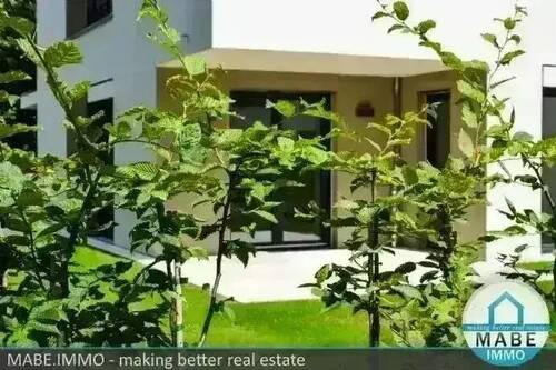 Gartenfläche - Grüne Oase: Großzügige 2-Zimmer-Wohnung mit Terrassen und Privatgarten